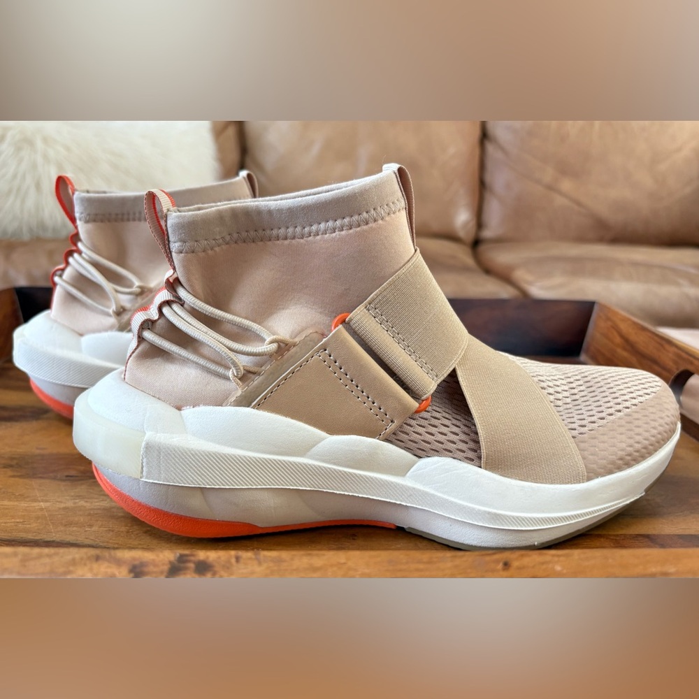 SOREL Explorer Defy Mid Sneakers - Picture 2 of 8
